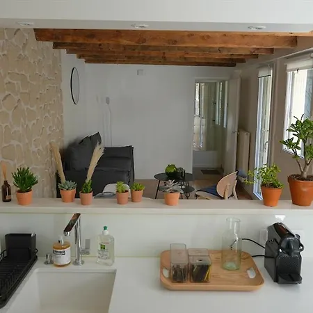 Townhouse With A Quiet Landscaped Courtyard Apartmán *